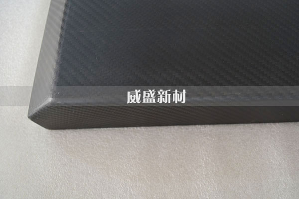 碳纖維門(mén)板